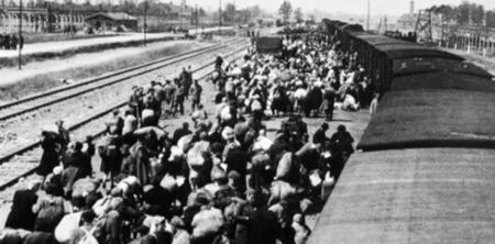 EXPOZIȚIA DE FOTOGRAFII „DEPORTĂRILE DIN RSSM – IDENTITATE ȘI MEMORIE”